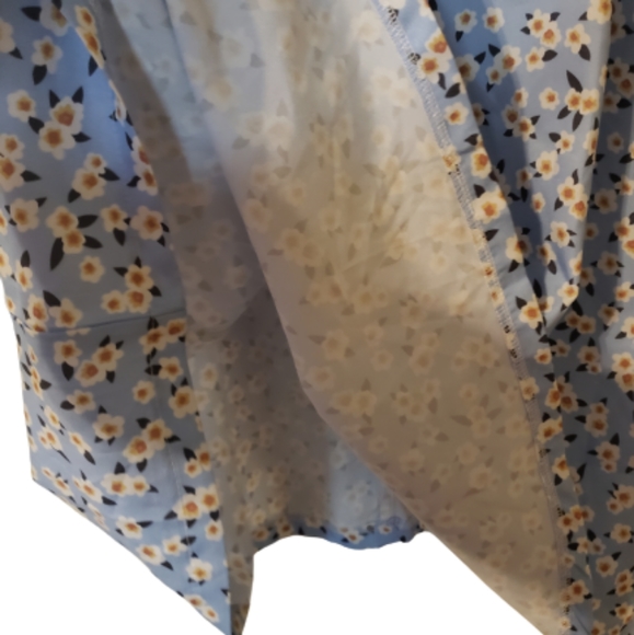 Shein curve flower dress - Picture 9 of 11